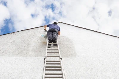 Peinture extérieure à la Bâtie-des-Fonds — façades et ravalement